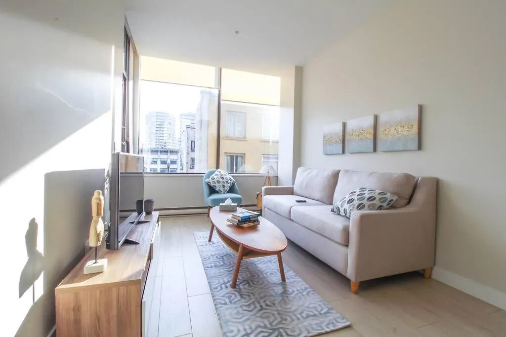 밴쿠버 Beautiful Downtown Unit 아파트